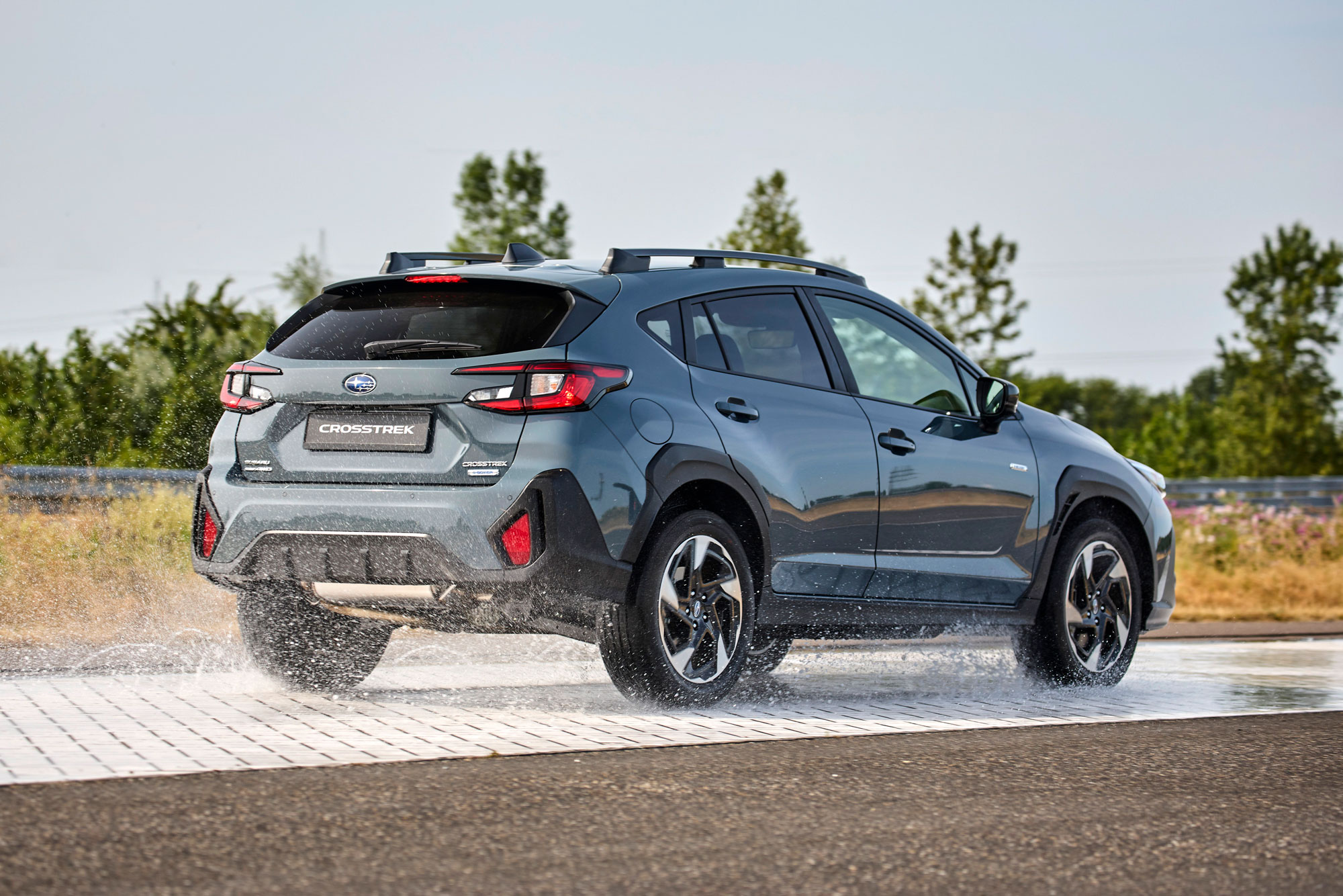 Subaru Crosstrek e-BOXER galeri