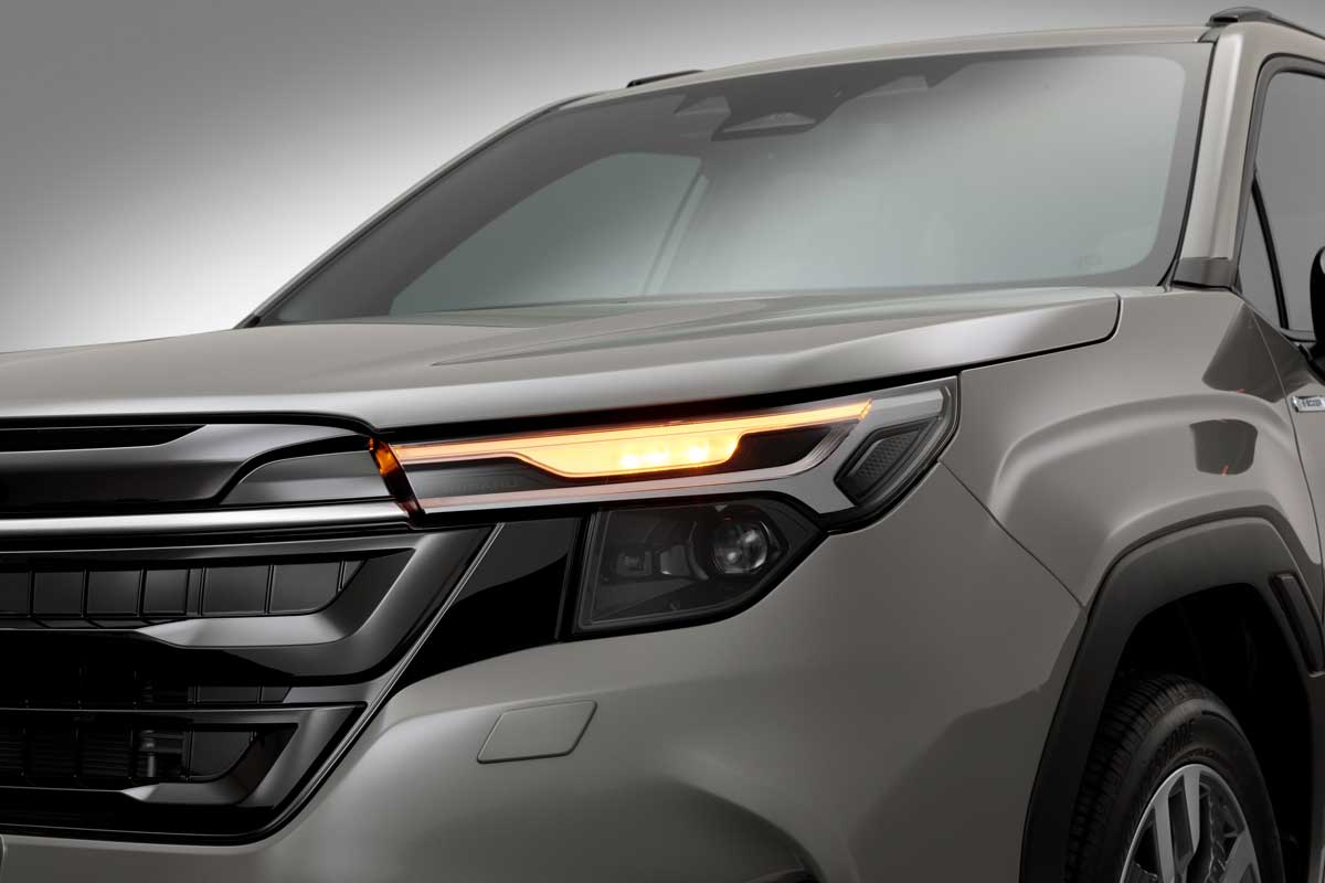 Yeni Subaru Forester e-BOXER tasarım